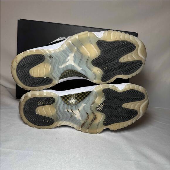 Size 8.5 - Nike Air Jordan 11 Retro Gratitude / Defining Moments Men\'s Shoes main image 11
